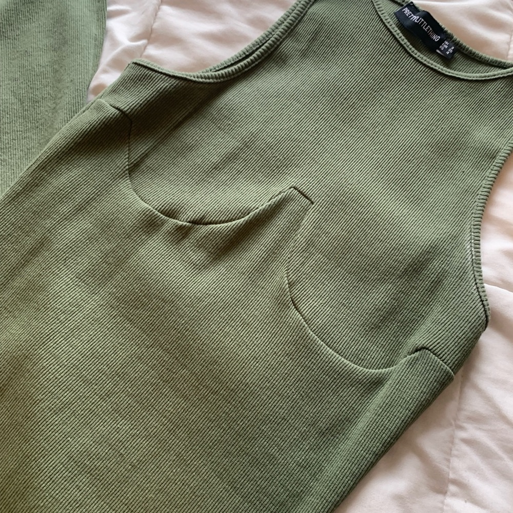 NWOT PrettyLittleThing Green Maxi Dress - Picture 7 of 8